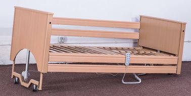 kaufen Hölzernes Material mit Bremsgießmaschinen-Krankenpflege-Bett von fünf - Funktion Online-Herstellung