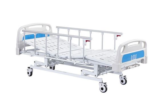 kaufen Krankenhaus-luxuriöse Gießmaschinen Multifunktions-reizbares manuelles Bett CER-ISO 680mm 3 Online-Herstellung