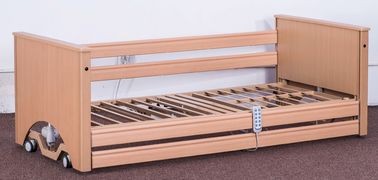 Hölzernes Material mit Bremsgießmaschinen-Krankenpflege-Bett von fünf - Funktion