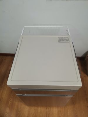 Aluminiumplatten-Struktur-Krankenhaus-Kopfende-Kabinett-Tabellen-hölzerne Farbe mit Gießmaschinen