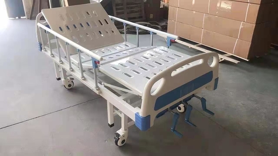 5 Kurbel-Klinik-manuelles Krankenhaus-Bett-Mobile der Zoll-Gießmaschinen-drei